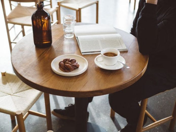 caf-coffee-shop-2