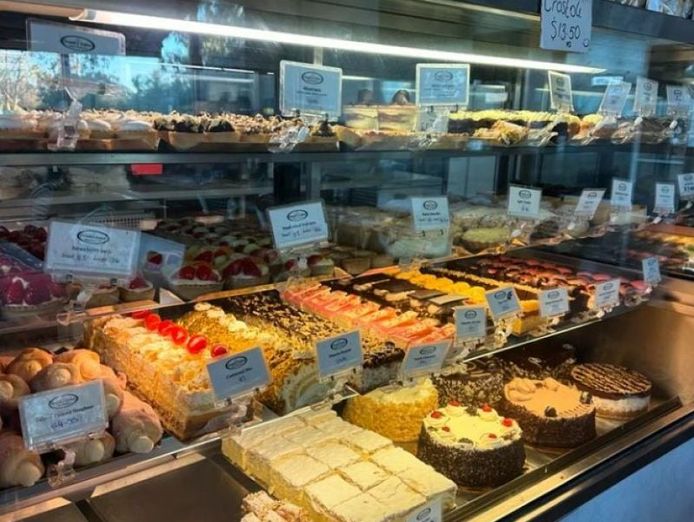 iconic-caf-patisserie-0