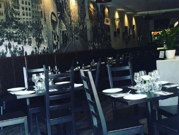 italian-restaurant-woodfire-pizzeria-4
