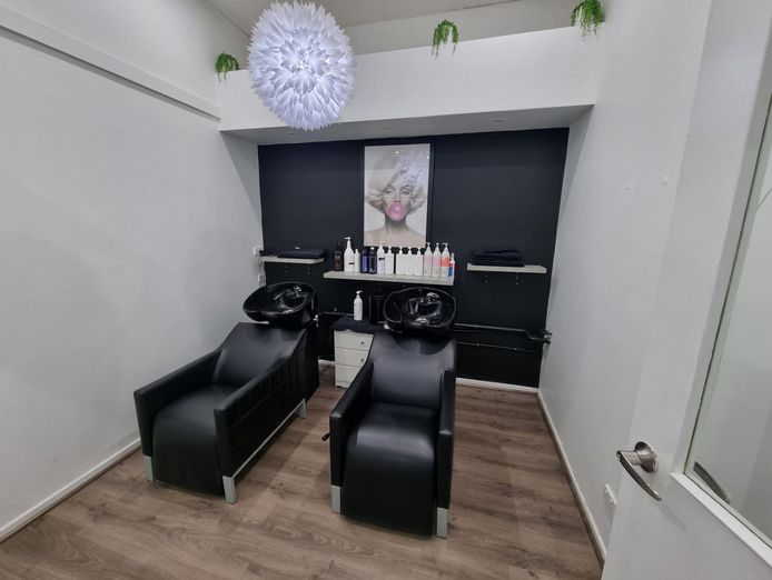 hair-beauty-salon-amp-barber-shop-2