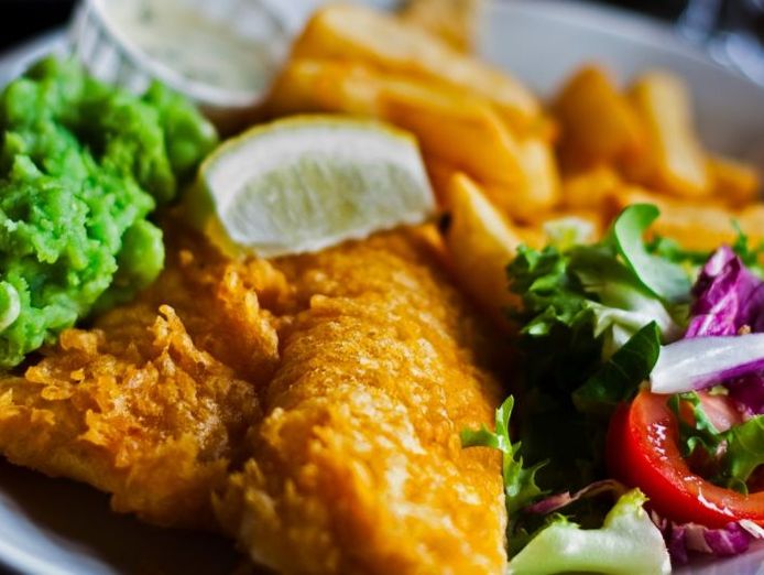 popular-fish-amp-chip-outlet-0