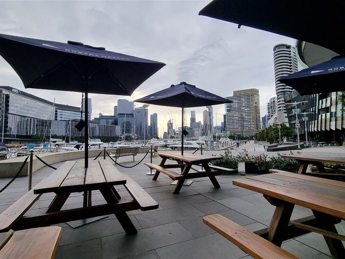 cafe-restaurant-docklands-waterfront-1