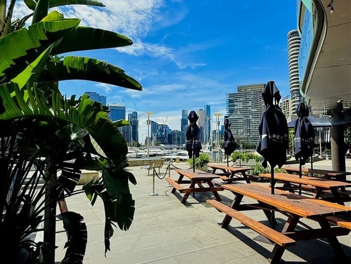cafe-restaurant-docklands-waterfront-9