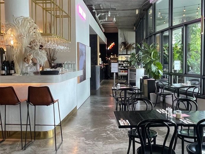 cafe-restaurant-docklands-waterfront-2