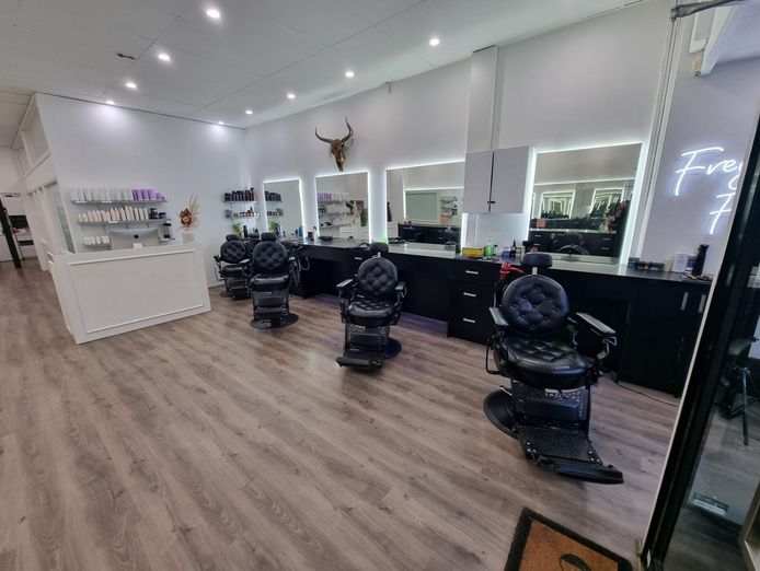 hair-beauty-salon-amp-barber-shop-4