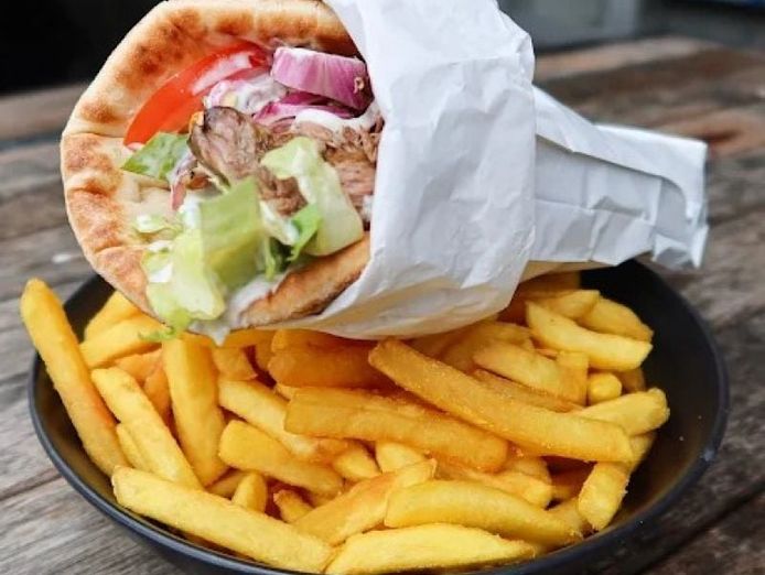 charcoal-chicken-amp-salad-bar-3