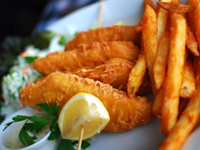 fish-amp-chippery-0