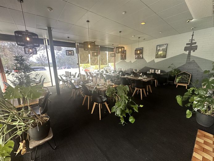 prime-inner-south-canberra-asian-fusion-restaurant-price-reduced-5
