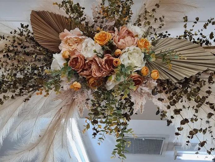 long-established-florist-amp-gift-store-prime-murray-bridge-location-4