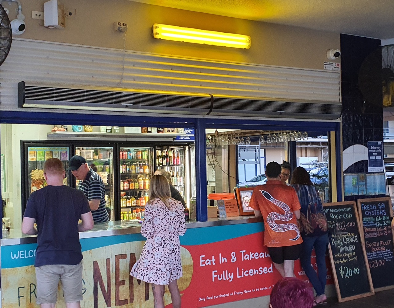 Licensed Seafood Restaurant Eat in and Takeaway Darwin, NT in