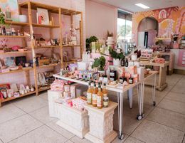 Curated Gifts and Coffee Shop – Montrose, VIC
