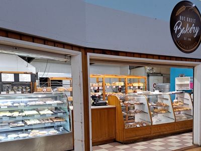 high-turnover-island-bakery-burnt-pine-norfolk-island-0