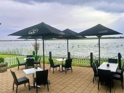 award-winning-waterside-cafe-restaurant-goolwa-sa-3