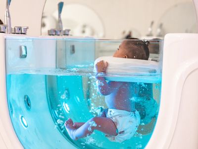 hydrotherapy-baby-float-and-baby-massage-gregory-hills-nsw-4