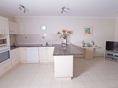 management-rights-business-with-apartment-mission-beach-qld-3