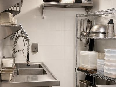 food-court-chicken-takeaway-sydney-cbd-nsw-3