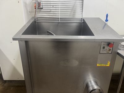 award-winning-retail-butcher-shop-slade-point-qld-3