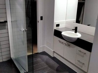 kitchen-and-bathroom-refurbishment-resurfacing-bundaberg-qld-5