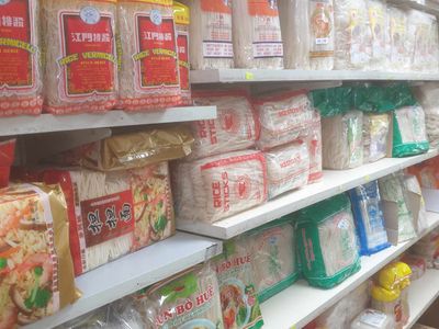 grocery-store-specialist-food-products-salisbury-plain-sa-2