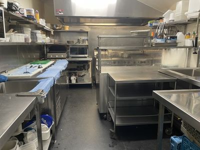 under-offer-high-profit-cafe-bar-and-event-venue-prime-golf-course-location-4