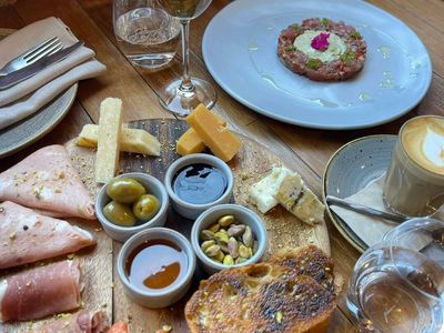 restaurant-bar-lease-takeover-clare-sa-4