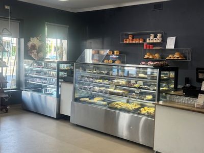 family-owned-caf-233-and-bakery-kangaroo-flat-vic-8