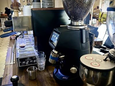 popular-adelaide-hills-caf-233-littlehampton-sa-2