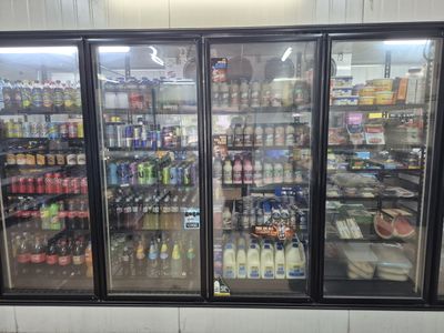 store-cafe-food-truck-and-residence-brandon-qld-5