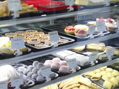 family-owned-caf-233-and-bakery-kangaroo-flat-vic-4