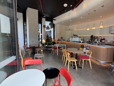 popular-cbd-caf-233-melbourne-vic-9