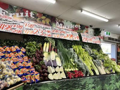 busy-fruit-and-vegetable-store-toukley-nsw-0
