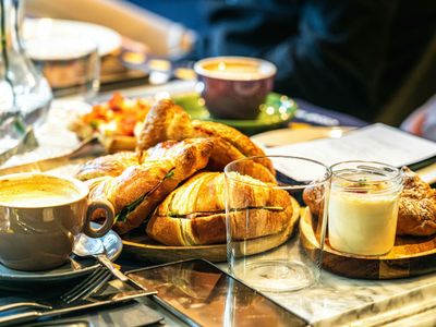 popular-deli-style-cafe-in-a-prime-location-adelaide-sa-2