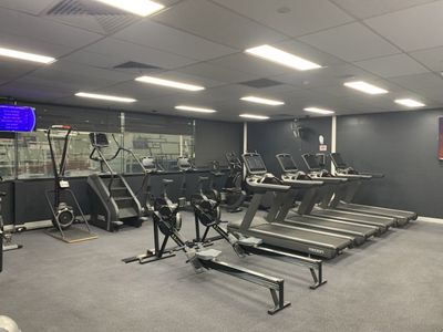 fully-equipped-24-7-jetts-gym-franchise-hawthorn-vic-4