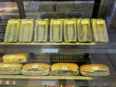 busy-lunch-bar-takeaway-henderson-wa-3