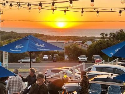 fully-licensed-cafe-in-prime-margaret-river-tourist-location-0