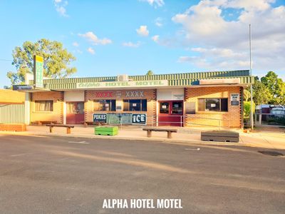 freehold-country-hotel-motel-with-residence-alpha-qld-0