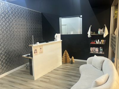thriving-beauty-salon-for-sale-ohalloran-hill-sa-3