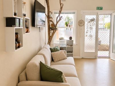 cootamundra-healing-centre-retail-and-services-cootamundra-nsw-3