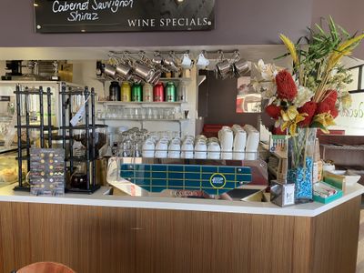busy-cafe-in-shopping-centre-goolwa-sa-1