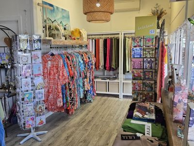 retail-ladies-clothing-jewellery-and-gifts-woody-point-brisbane-qld-4
