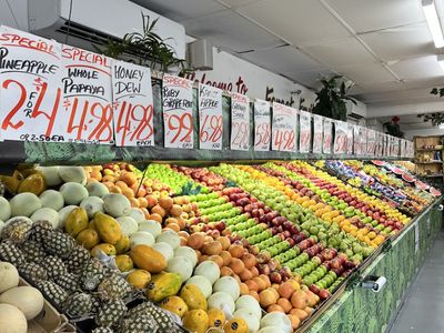 busy-fruit-and-vegetable-store-toukley-nsw-4