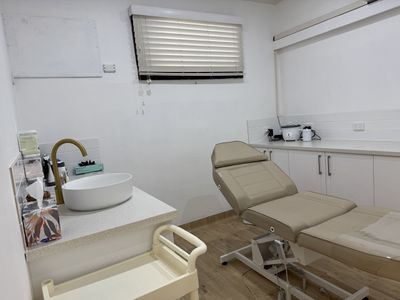 high-end-boutique-beauty-studio-central-coast-nsw-2