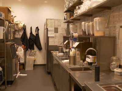 urgent-sale-food-and-beverage-premises-mall-88-st-leonards-nsw-1