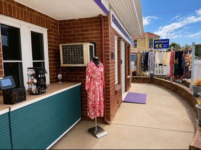 cootamundra-healing-centre-retail-and-services-cootamundra-nsw-4