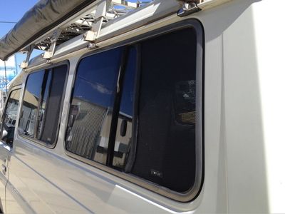 stopum-vehicle-sun-shade-screens-business-8