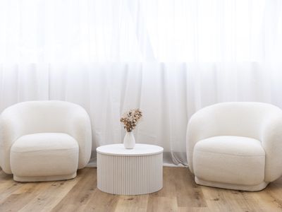 beauty-salon-fully-equipped-and-ready-for-you-caroline-springs-vic-1