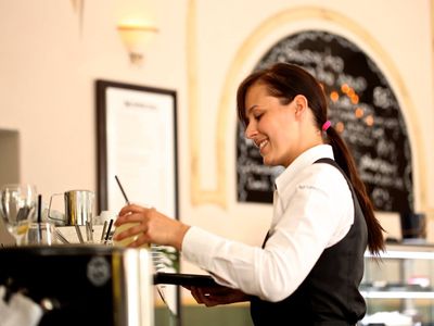 licensed-beachside-cafe-in-busy-tourist-town-mornington-vic-1