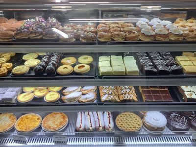 high-turnover-island-bakery-burnt-pine-norfolk-island-7