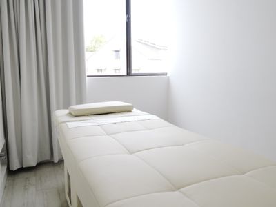 luxury-spa-for-sale-southwest-sydney-nsw-1