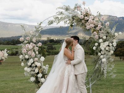 online-florist-and-wedding-flowers-newcastle-nsw-2